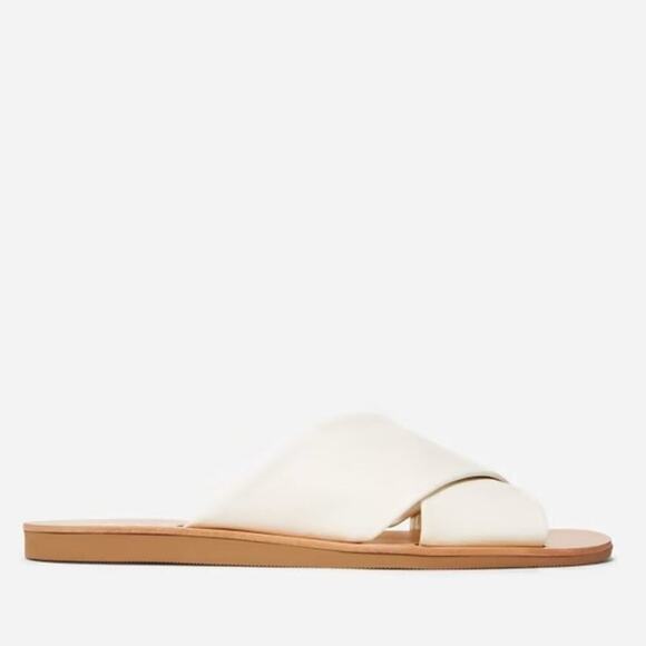 Everlane Day Crossover Sandals Size 5.5 Leather Cream Flat Slip On New w/o Box - Picture 2 of 7